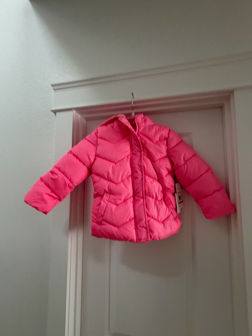 NWT pink platinum Kids Puffer Jacket in Bright Pink | size 5/6